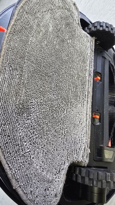 Продам робот пылесос