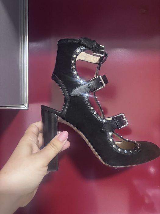 Vand pantofii Jimmy Choo originali