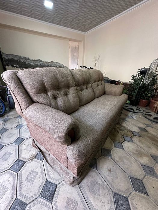 Диван мягкий для офиса