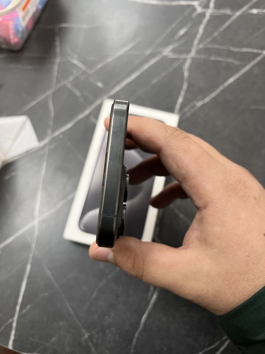 Iphone 15 pro max в отличном состоянии