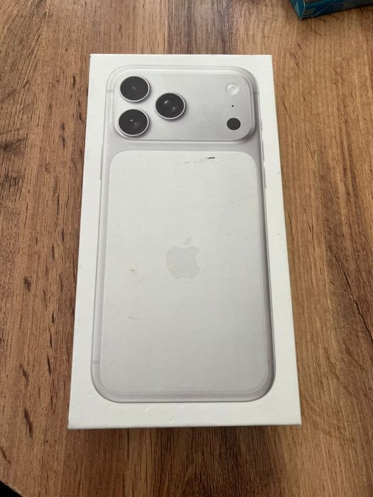 Продам айфон 17 на андроиде