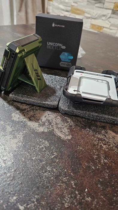 Carcasa Unicorn Beetle Army green ptr Samsung Z Flip 5 Noua