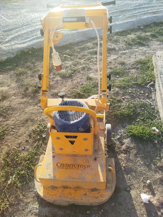 Машина  мозайчно шлифовальная