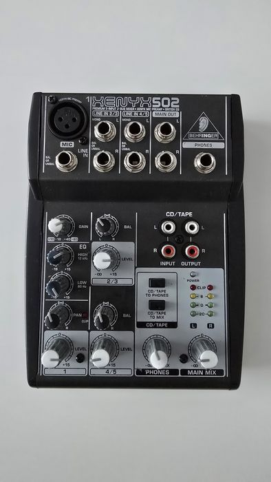 Mixer Behringer Xenyx 502
