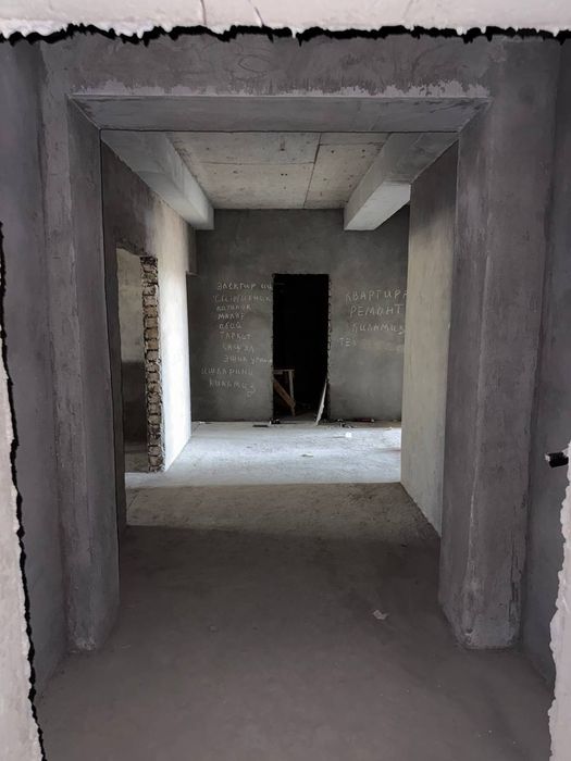 Shayhontohur tumanida 178 kv uy sotiladi srochni