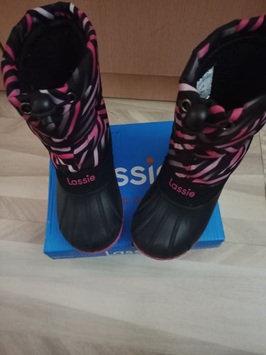 Продам Heelys кроссовки на роликах