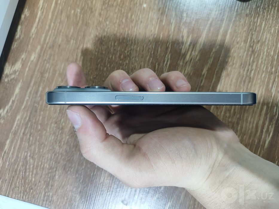 Iphone 15 pro с гарантией