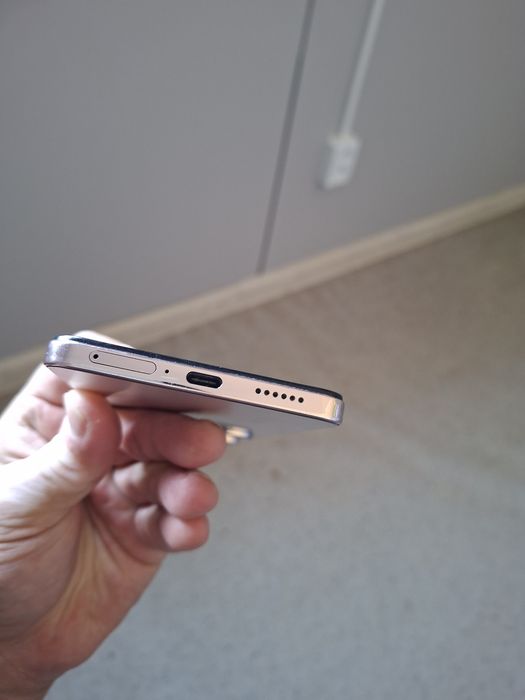 Vivo v50 lite 4G