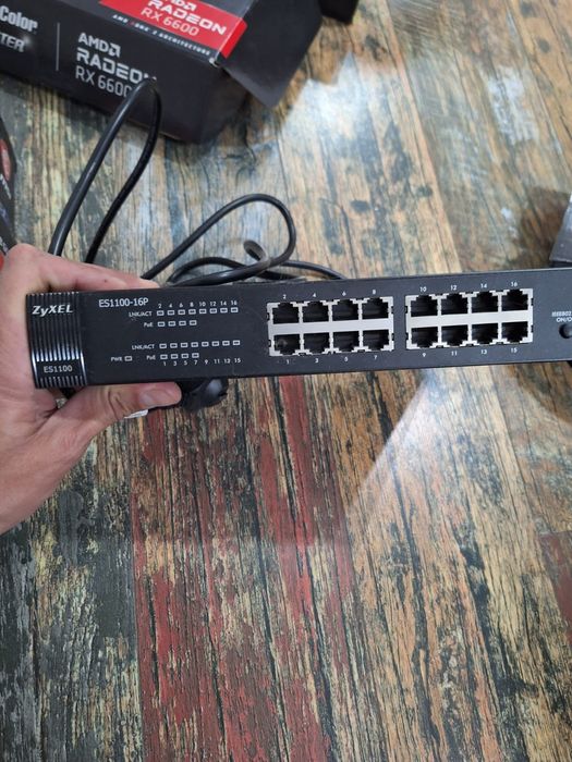 Zyxel es1100 -16p