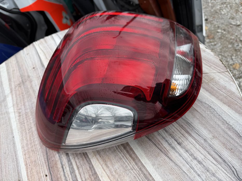 Стоп Peugeot 108