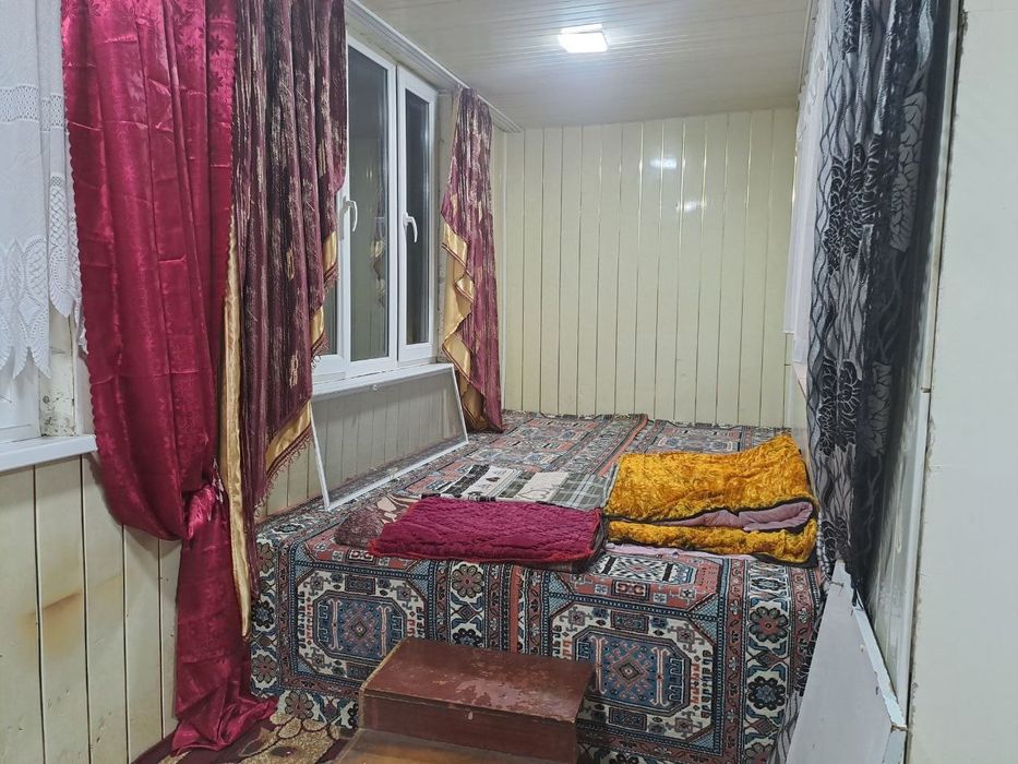 Продаётся Чирчик 3ком 3этаж 4мик