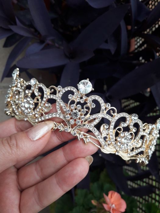 Diademe pentru mireasă si pentru alte evenimente speciale