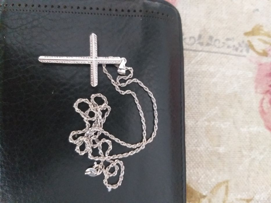 VAND lant de argint cu cruciulita