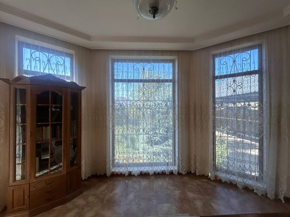 Продам Уникальный  дом 200 м²