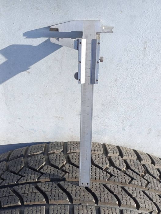 4 бр. зимни гуми 235/60R17 GOODRIDE - dot 25