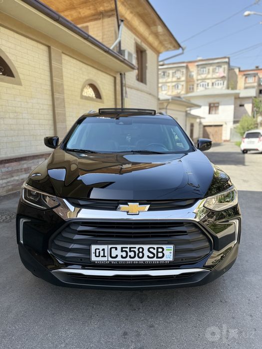 Tracker primer plus 2025Y 8000 km 16650$