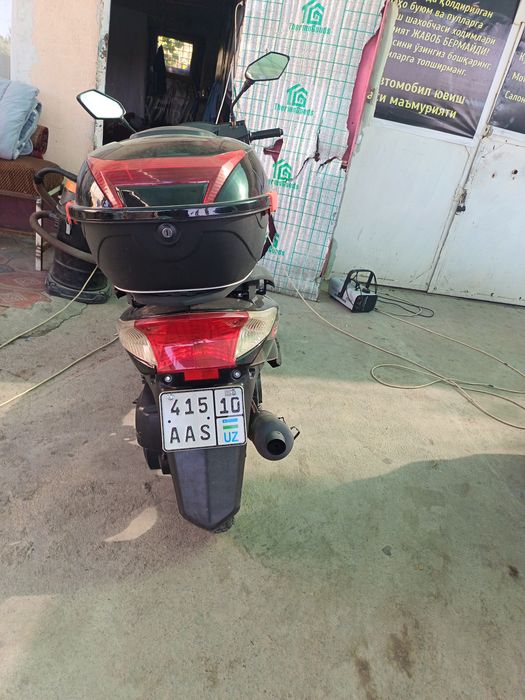 Продам скутер 125