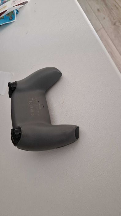 Продавам джойстик за PS5