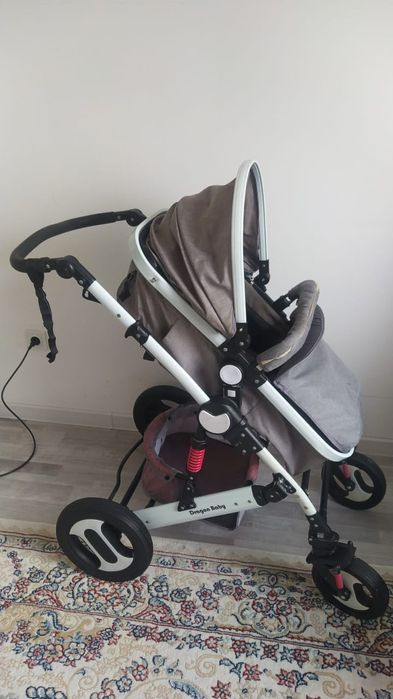 Детская коляска в хорошем состоянии