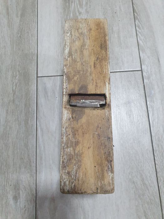 Rindea veche manuală