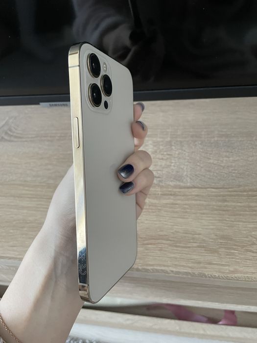 iphone 12 pro max gold second hand si noi de vanzare • Anunturi