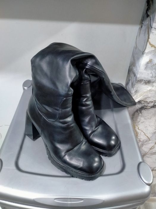 Продам зимние сапоги