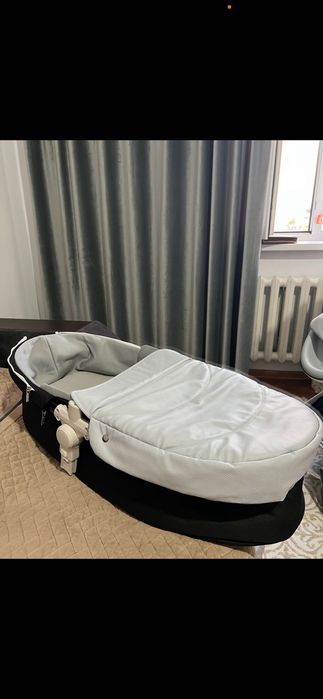Коляска детская  Hot mom