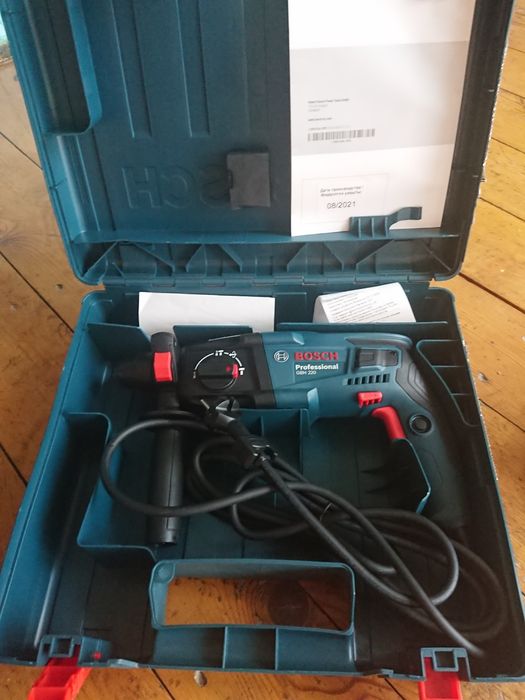 Перфоратор Bosch почти новый