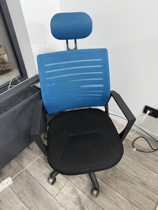 Продам офисыне кресла