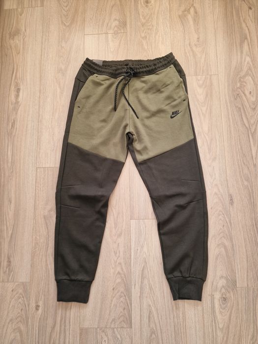 Страхотно мъжко спортно долнище NIKE размер S M L XL