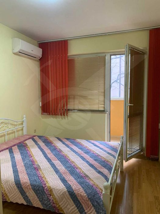 Продава се Двустаен апартамент в Варна, Център - 54 кв.м за 1370 €/кв.м - Снимка #2