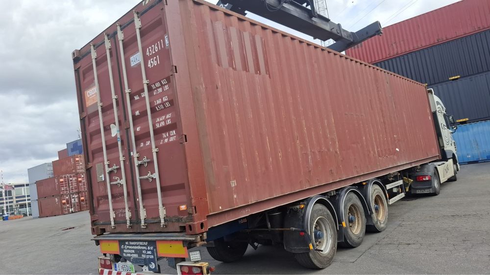 Containere maritime noi si second hand