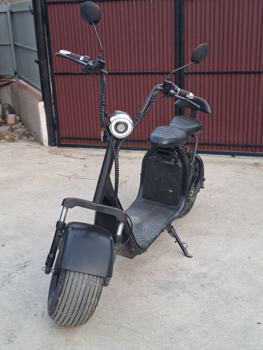 Vand scuter electric