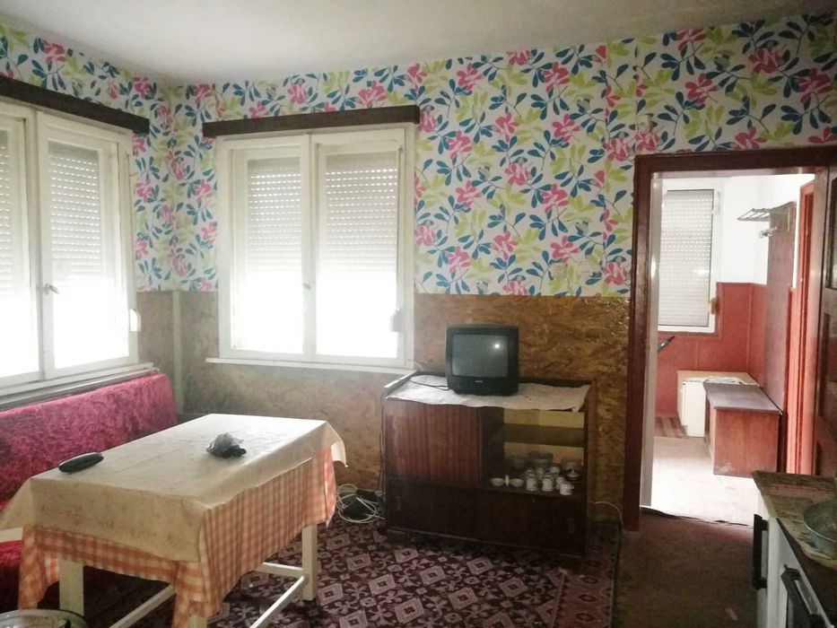 Продава се Къща в с. Ярджиловци, Област Перник - 66 кв.м за 682 €/кв.м - Снимка #14