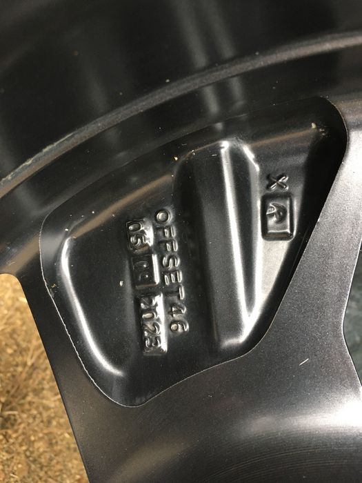 Продам комплект диски с летними шинами