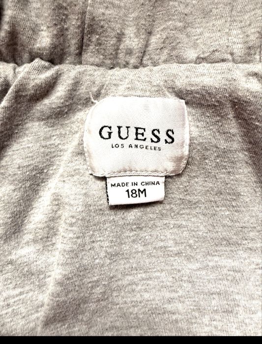 Оригинално яке якенце guess гес гесс