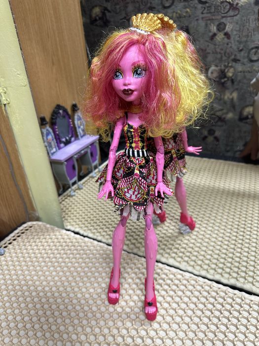 Продам куклу монстр хай!