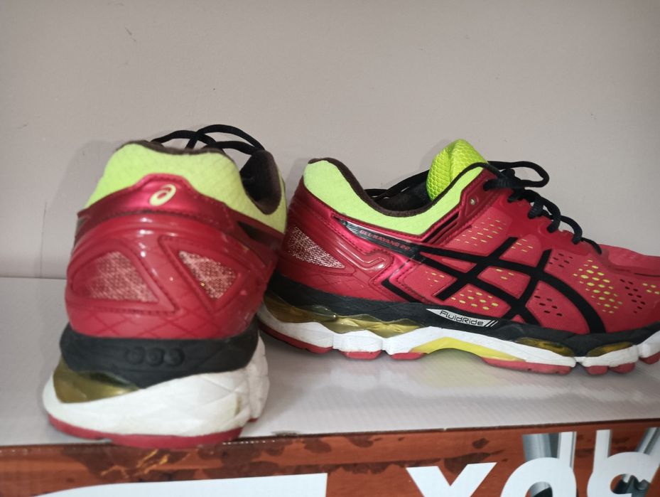 Adidași sport Asics
