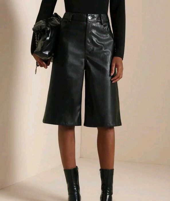 Кожен черен панталон