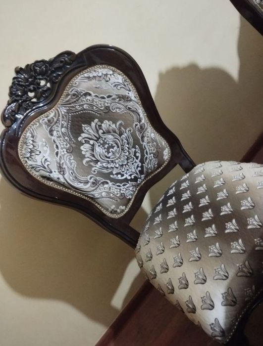 Mexmonxona uchun mebel 12 talik