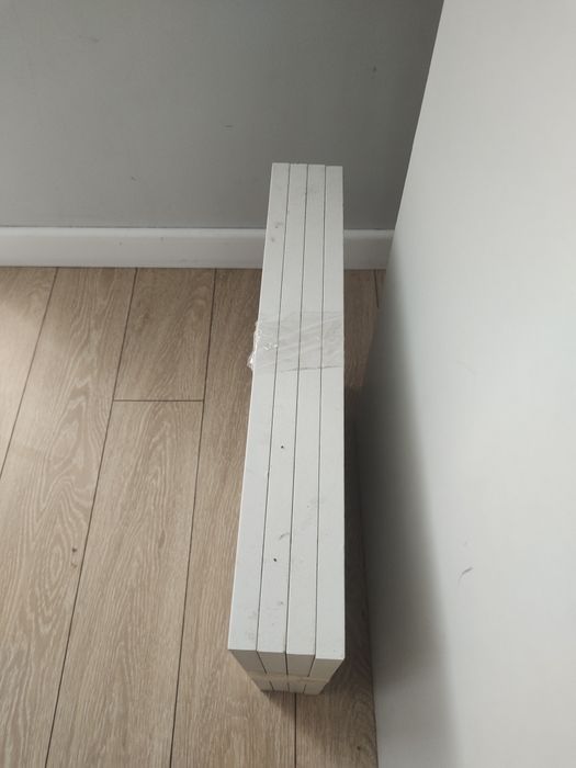 Продам узкий шкаф