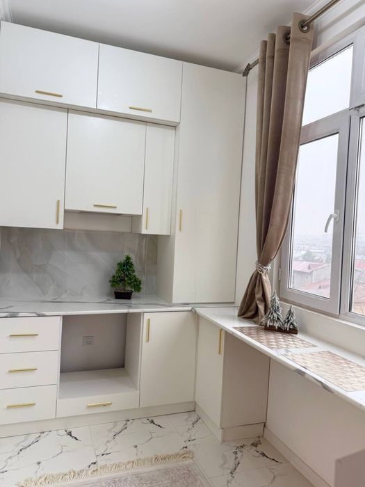 на: Кадышева  Яшнабадский район Ор.р: ул. Иззат