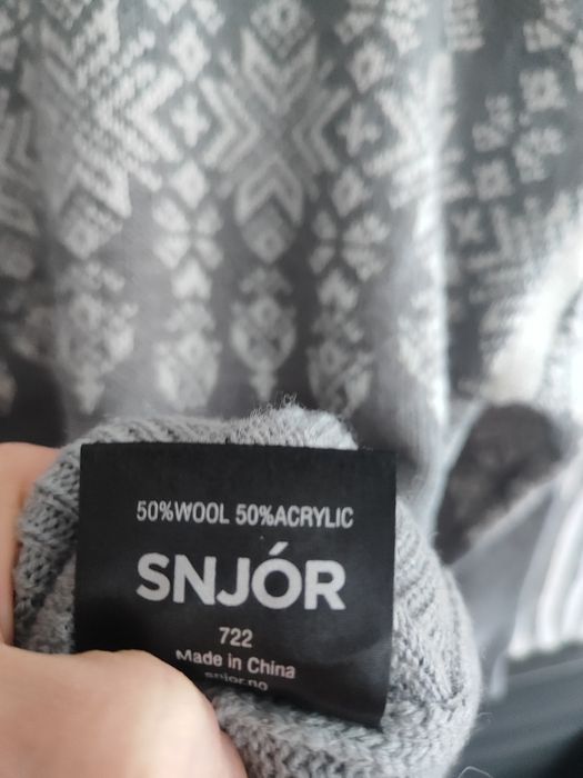 Пуловер SNJOR 50% вълна