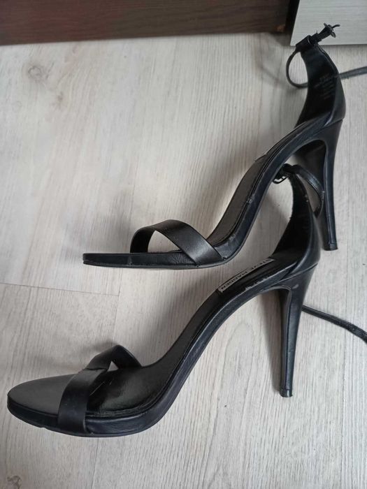 Sandale cu toc Steve Madden Woman Stecy Heeled Ankle Strap Sandals 9M