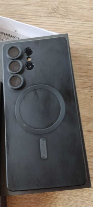 Продавам S25 Ultra 512 GB като нов