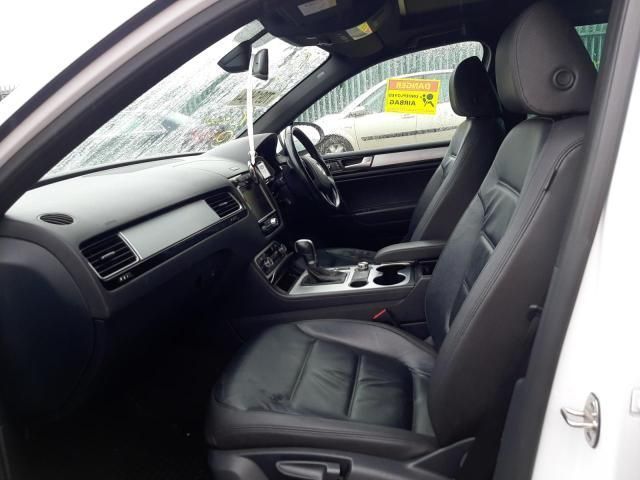 Dezmembrez Volkswagen VW Touareg generatia 2 7P [2010 - 2014] Crossov