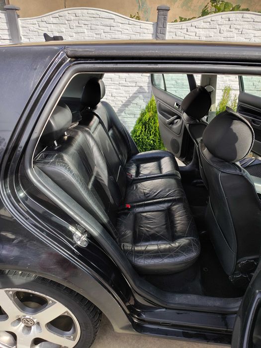 VW Golf IV 1.6 benzină