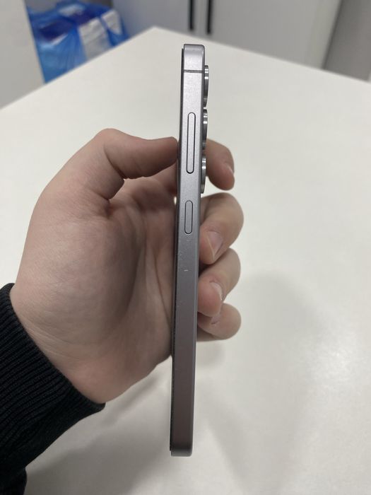 Samsung Galaxy s25 12/128gb