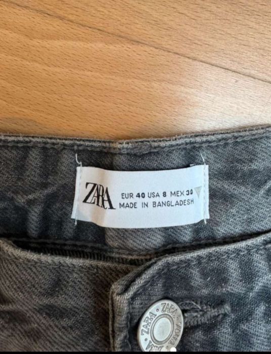 Blugi  Zara largi /Gri