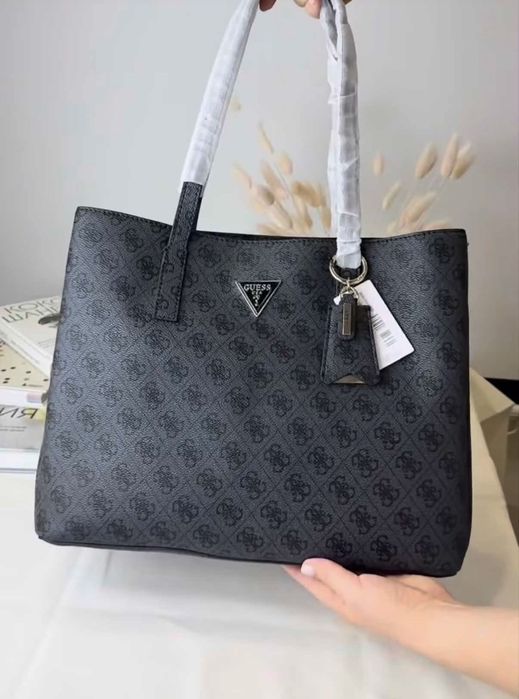 Продам сумку Guess